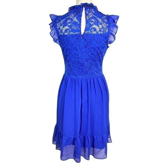 ⭐️DISNEY Snow White and the Seven Dwarfs Blue
Lace Dress - Picture 3 of 7